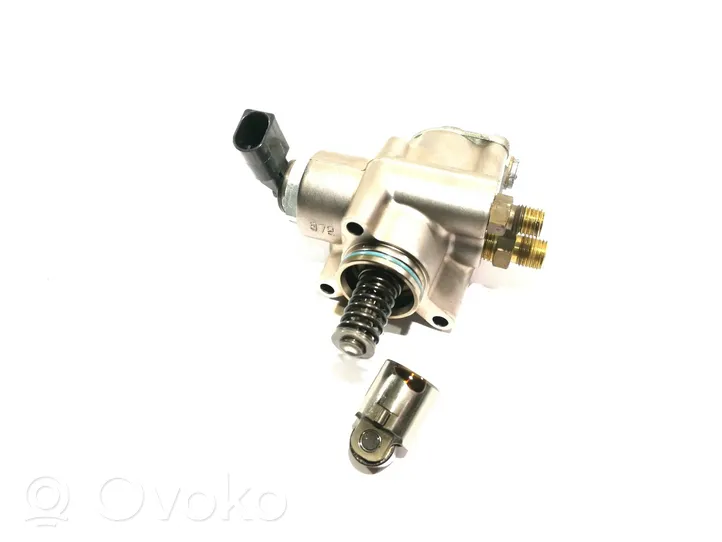 Audi A8 S8 D3 4E Pompe d'injection de carburant à haute pression 079127026AB