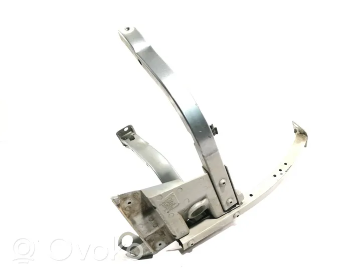 Audi A8 S8 D3 4E Supporto di montaggio del parafango 4E0821137E