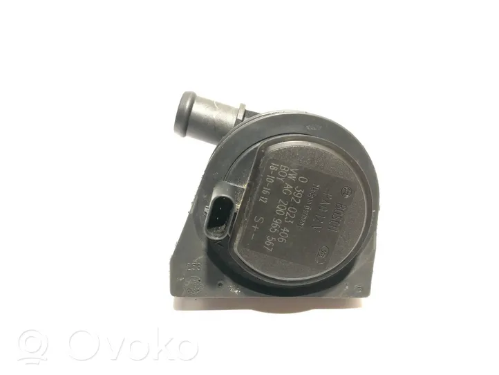 Audi Q2 - Pompe à eau de liquide de refroidissement 2Q0965567