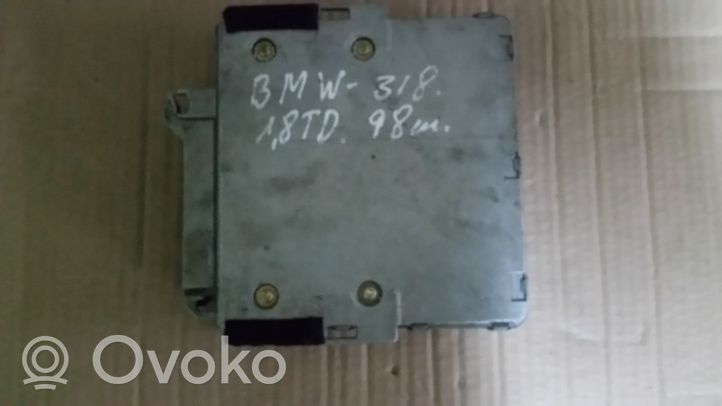 BMW 3 E36 Calculateur moteur ECU 0281001711