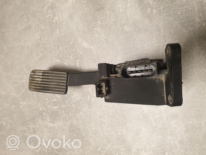 Mercedes-Benz Sprinter W901 W902 W903 W904 Accelerator pedal position sensor 0281002335