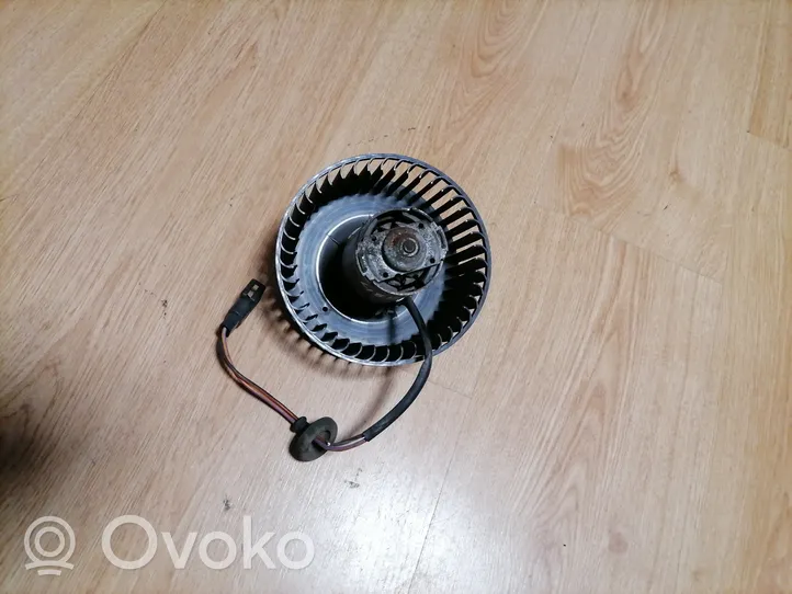 Ford Fiesta Ventola riscaldamento/ventilatore abitacolo 0126001