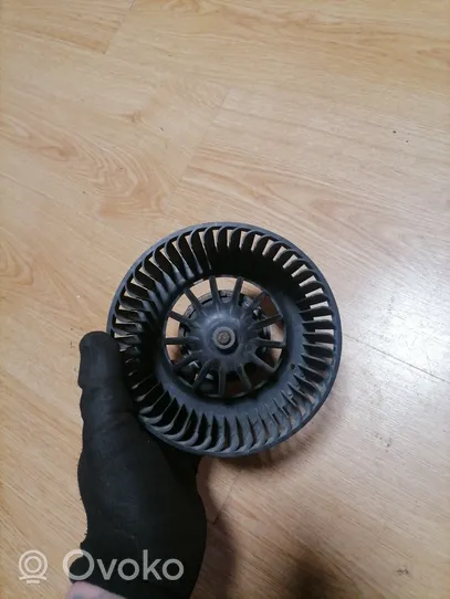 Renault Megane I Heater fan/blower 657475V