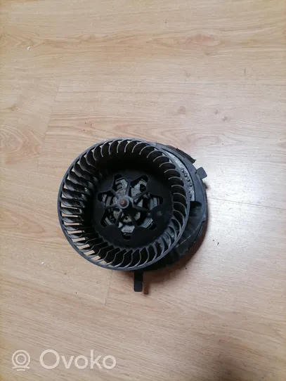 Volkswagen Golf V Ventola riscaldamento/ventilatore abitacolo F983228M