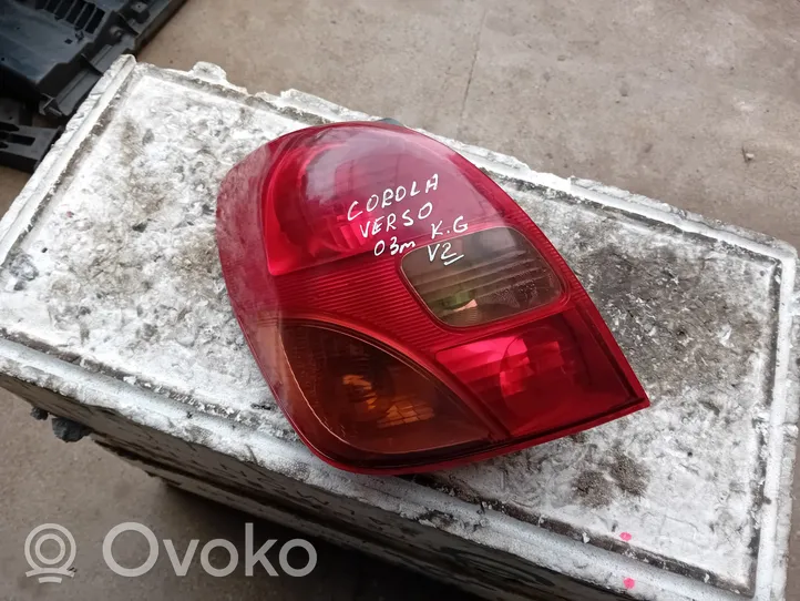 Toyota Corolla Verso E121 Lampa tylna 