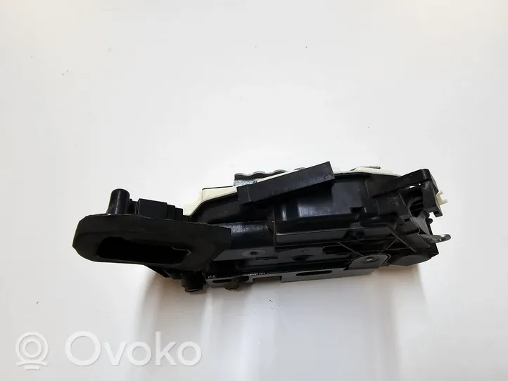 Volkswagen Jetta VI Rear door lock 5K4839015S