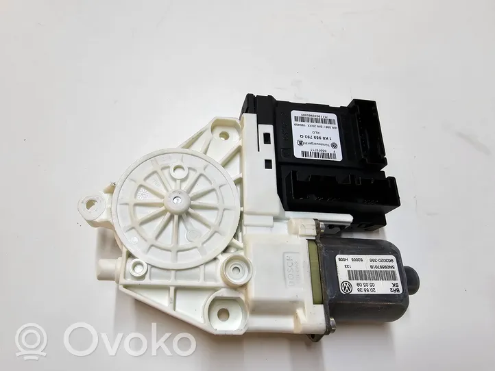 Volkswagen Tiguan Moteur de lève-vitre de porte avant 5N0959701B