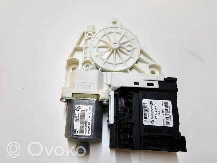 Volkswagen Tiguan Moteur de lève-vitre de porte avant 5N0959701B