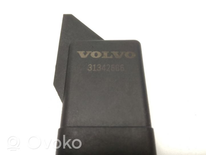 Volvo XC60 Glow plug pre-heat relay 31342686