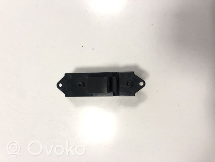 Citroen C-Crosser Electric window control switch 8608A063