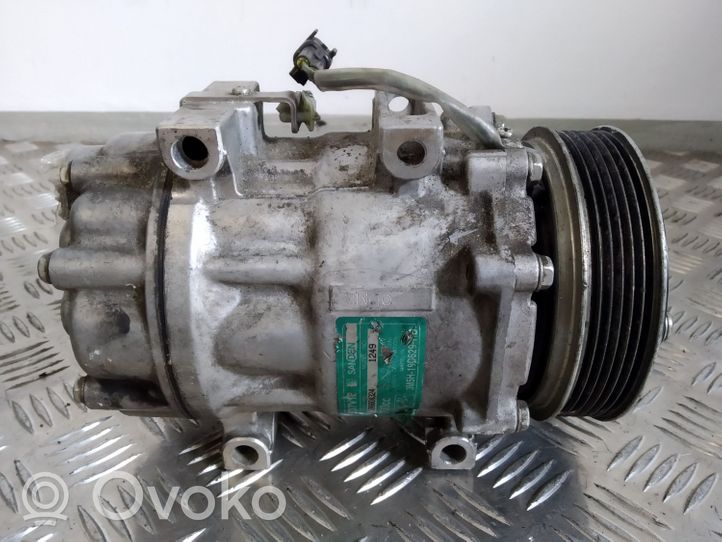Ford C-MAX I Ilmastointilaitteen kompressorin pumppu (A/C) 3386604324