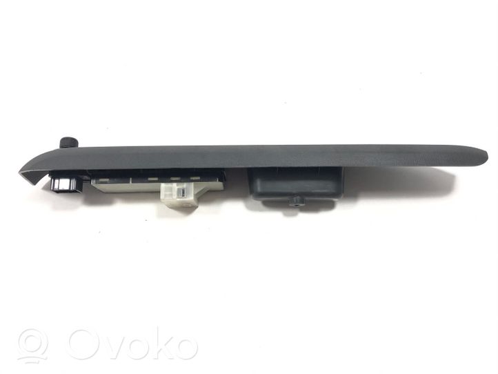 Opel Agila B Front door window switch trim 8371251K70