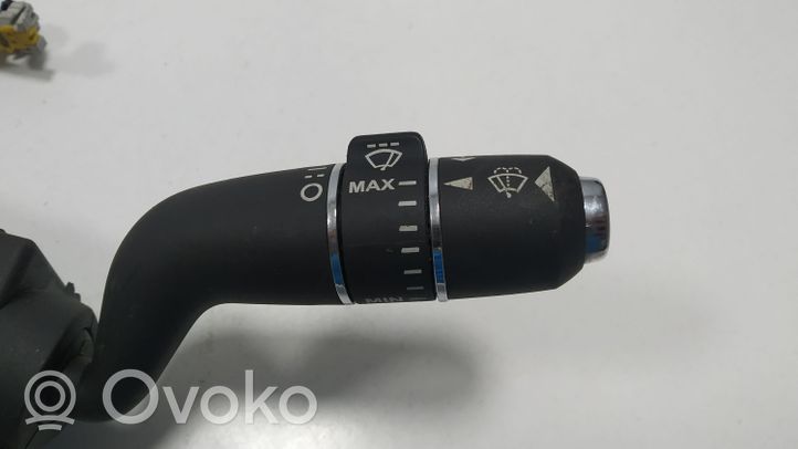 Jaguar XF Wiper turn signal indicator stalk/switch 8W8313335AA