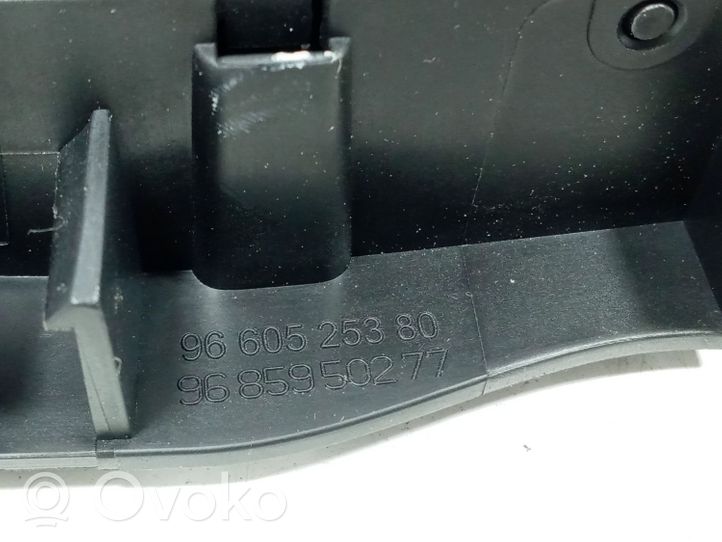 Peugeot 508 Rear door interior handle trim 9660525380