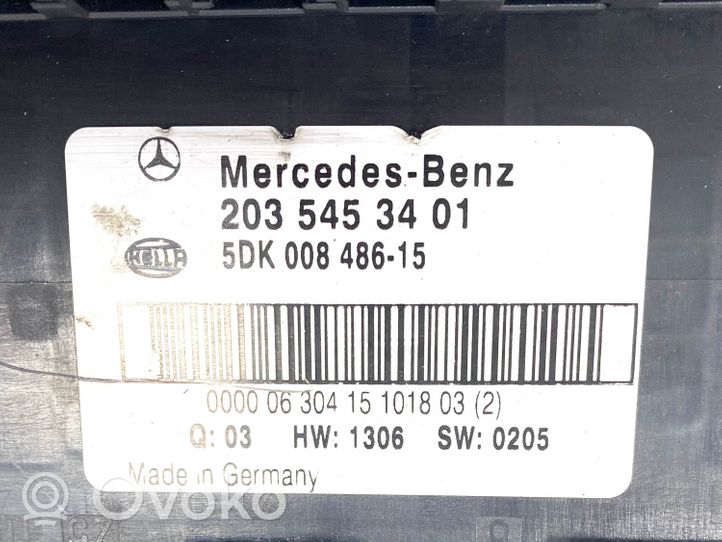 Mercedes-Benz CLK A209 C209 Ramka / Moduł bezpieczników 2035453401