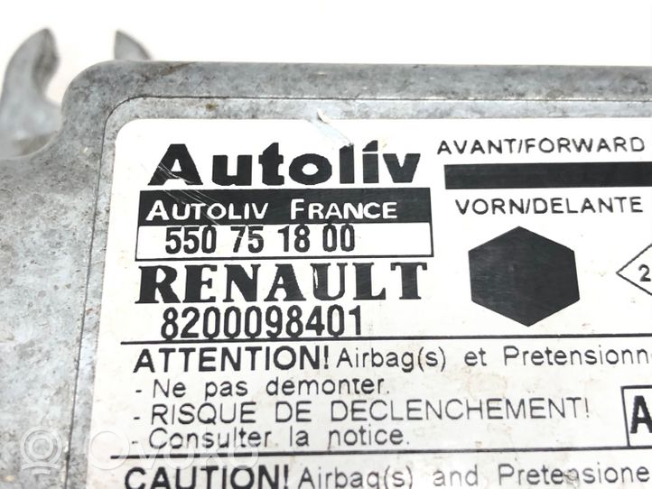 Renault Kangoo I Oro pagalvių valdymo blokas 550751800