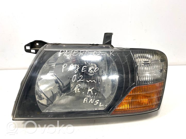 Mitsubishi Pajero Lampa przednia 10087419