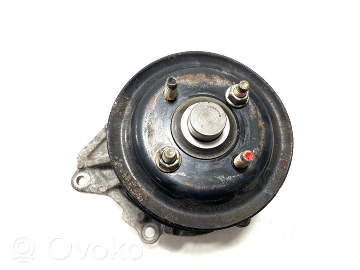 Toyota Land Cruiser (J120) Pompe de circulation d'eau W22R118B