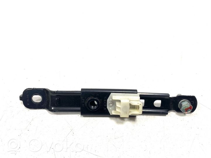 Citroen C-Crosser Moteur de réglage de ceinture de sécurité 63020B