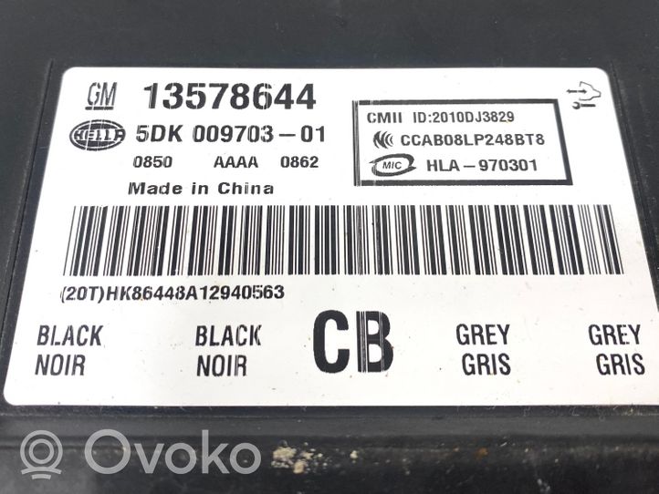 Opel Ampera Moduł / Sterownik systemu uruchamiania bezkluczykowego 13578644