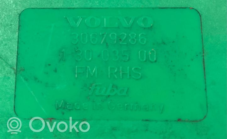 Volvo S60 Wzmacniacz anteny 30679286