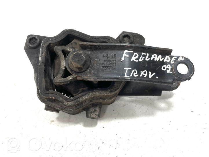 Land Rover Freelander 2 - LR2 Moottorin kiinnikekorvake 6G926P082