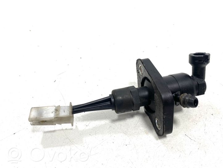 Opel Agila B Clutch master cylinder 2IAH0010