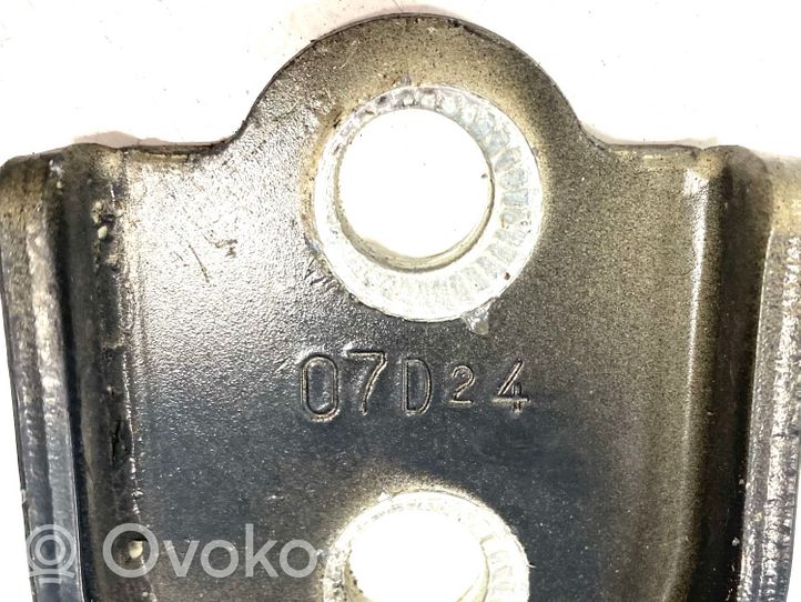 Opel Antara Front door upper hinge 07D24