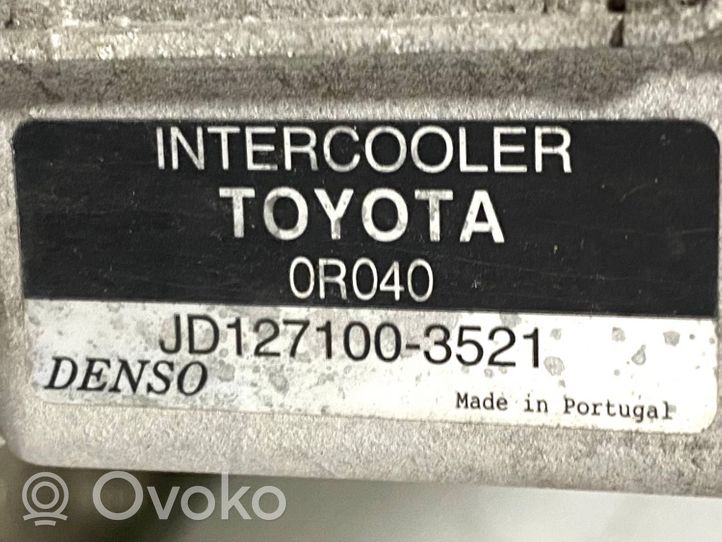 Toyota Avensis T270 Ladeluftkühler JD1271003521