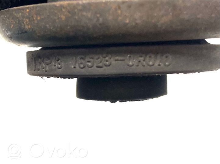 Toyota Avensis T270 Staffa di montaggio del radiatore 165230R010