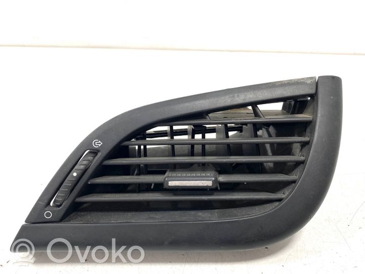 Peugeot 207 Copertura griglia di ventilazione laterale cruscotto 9650088477