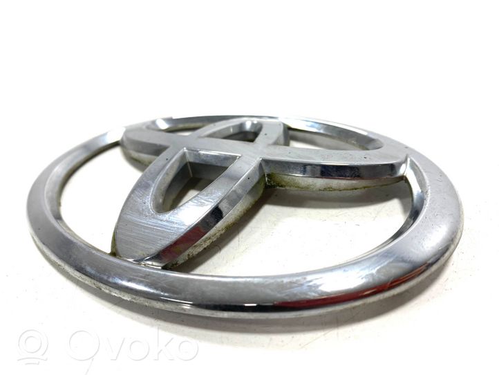 Toyota Avensis T270 Manufacturers badge/model letters 754310D050