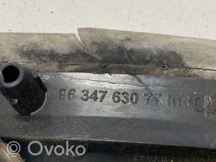 Citroen C5 Listwa / Nakładka na błotnik przedni 9634763077