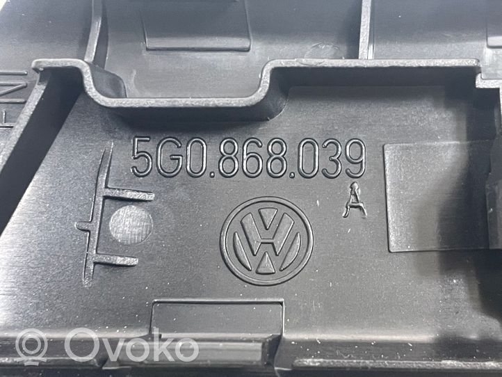 Volkswagen Golf VII Galinė uždarymo rankena/ apdaila 5G0868039A