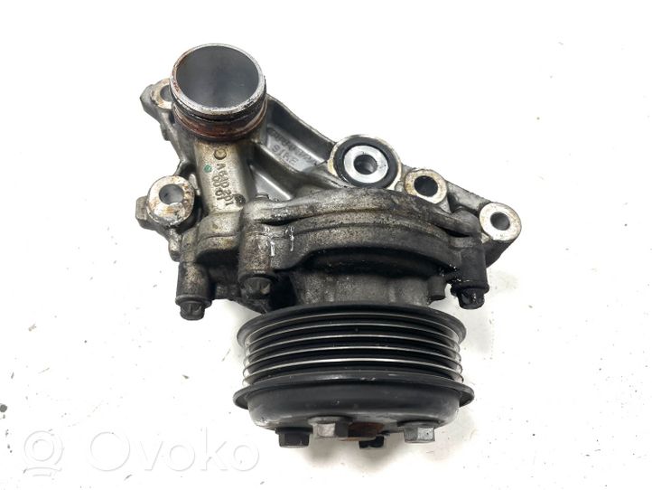 Mercedes-Benz A W169 Pompe de circulation d'eau A6402010001