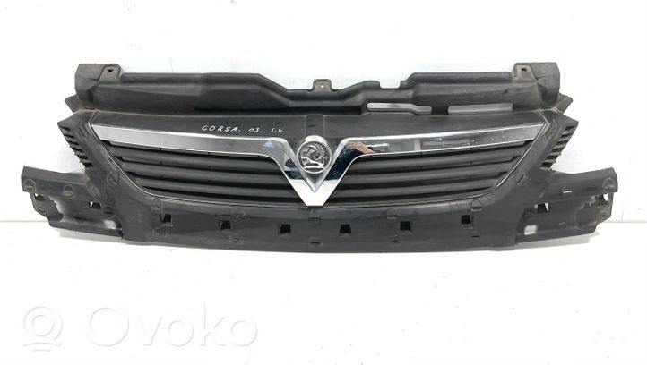 Opel Corsa C Maskownica / Grill / Atrapa górna chłodnicy 13120825