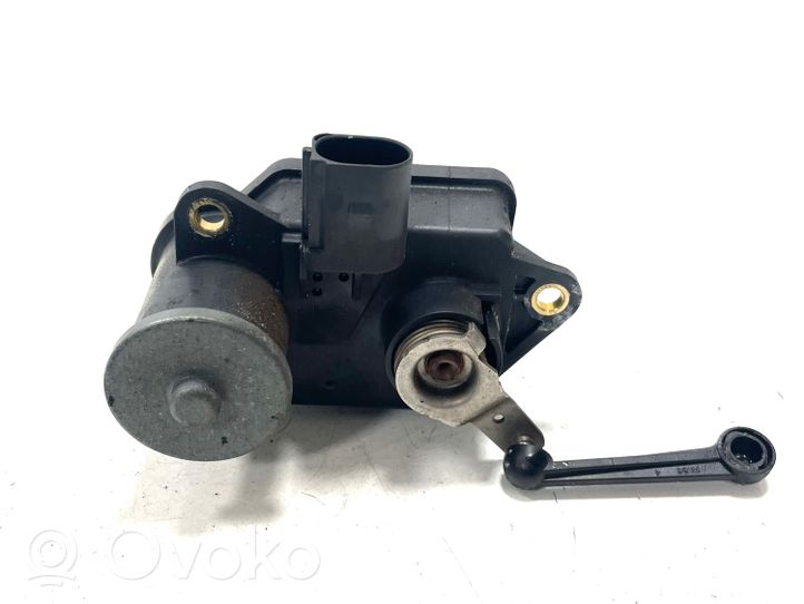 Opel Astra H Attuatore/motore della valvola del collettore di aspirazione 23240602000