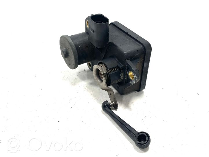 Opel Astra H Attuatore/motore della valvola del collettore di aspirazione 23240602000