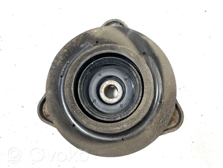 Hyundai i40 Supporto di montaggio della molla elicoidale 546233S000