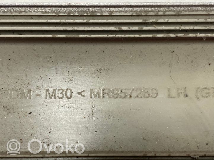 Mitsubishi Colt Listwa drzwi przednich MR957269LH