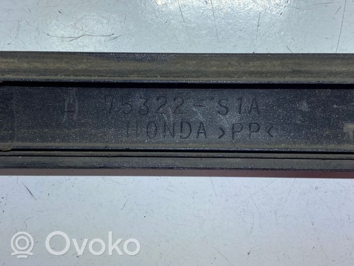 Honda Accord Etuoven lista (muoto) 75322S1A