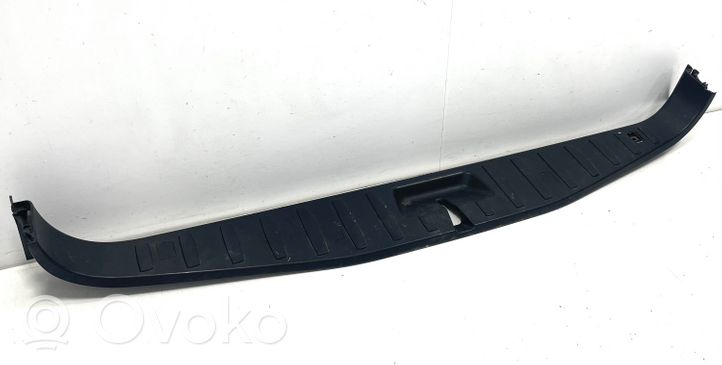 BMW X3 E83 Bagažinės slenksčio apdaila 51477049045