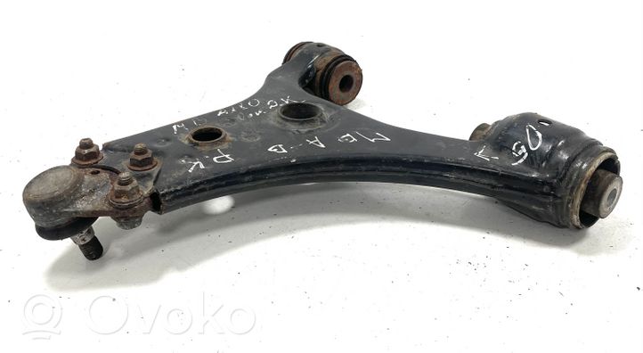 Mercedes-Benz A W169 Fourchette, bras de suspension inférieur avant A1693300307C