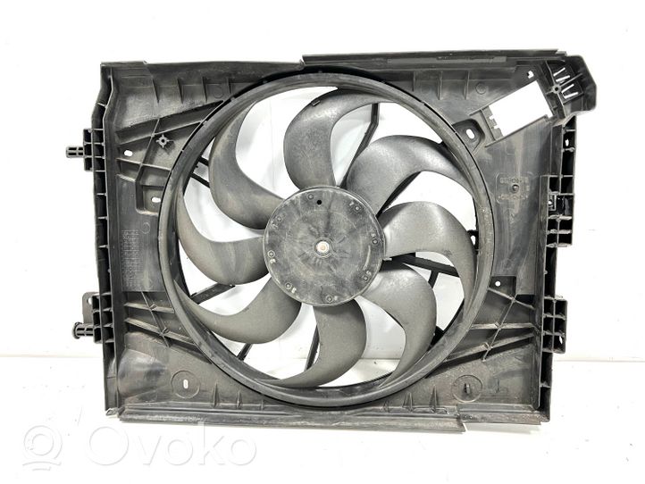 Renault Clio IV Kale ventilateur de radiateur refroidissement moteur 214818009RA