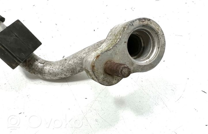 Hyundai Terracan Air conditioning (A/C) pipe/hose 