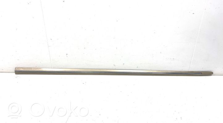 Toyota Camry Moulure de porte avant 7573233190