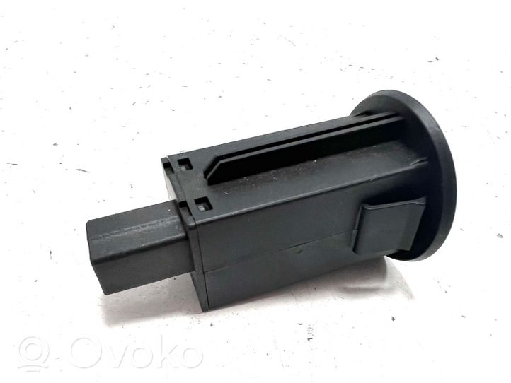 Suzuki Vitara (LY) Interruptor de encendido/apagado del airbag de pasajero 3897052K00