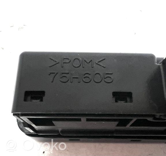 Suzuki Vitara (LY) Botón interruptor de luz de peligro CZ6056I71B