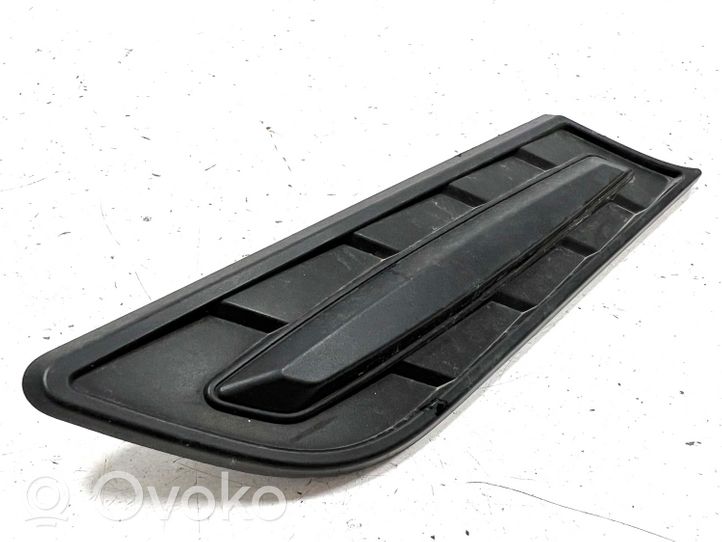 Suzuki Vitara (LY) Rivestimento parafango (modanatura) 7261154P0