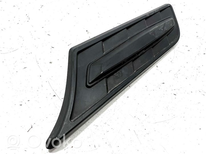 Suzuki Vitara (LY) Rivestimento parafango (modanatura) 7262154P0